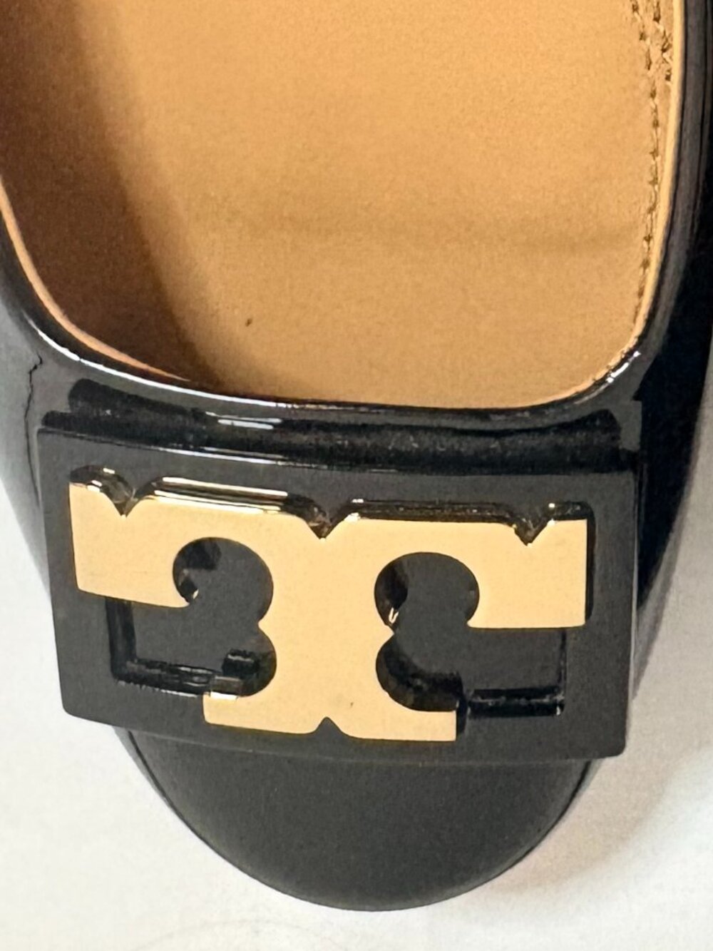 TORY BURCH Gigi Pumps Low Heel Black Patent Leather Sz 6.5M Slip On 31439 Nice! - Picture 9 of 11